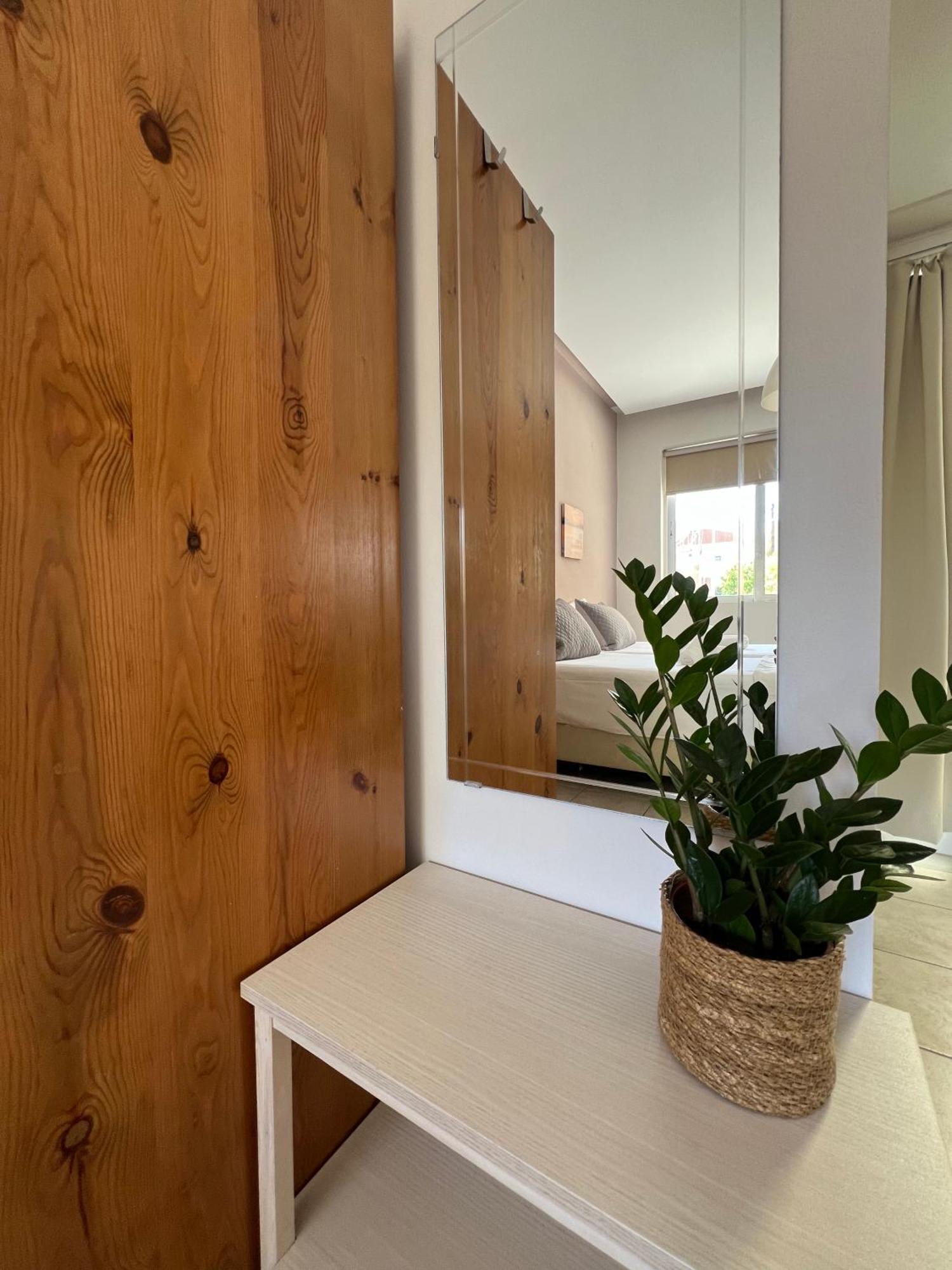 Artemis Rooms Two Steps By The Sea Platanias  Exterior photo
