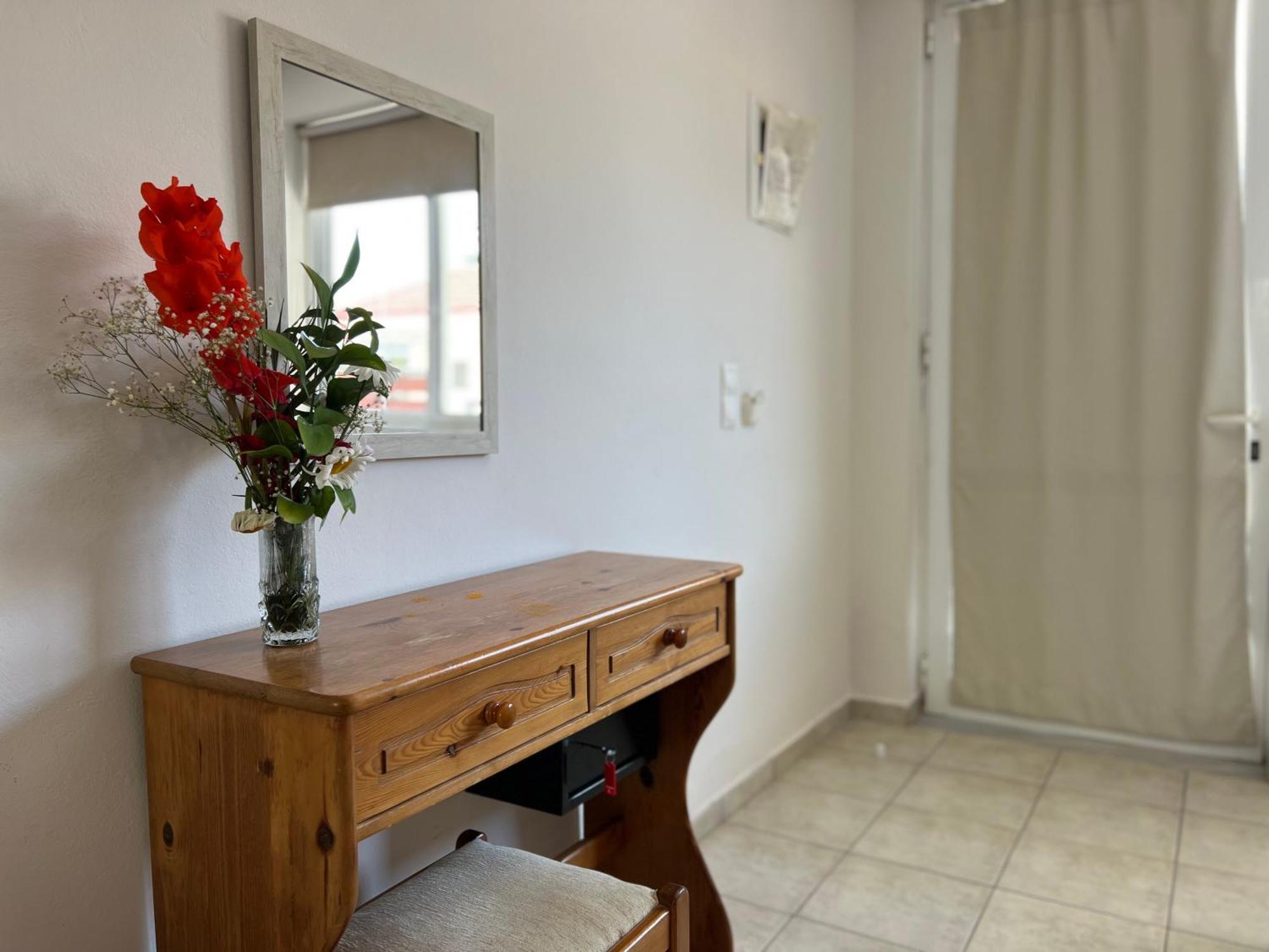 Artemis Rooms Two Steps By The Sea Platanias  Exterior photo