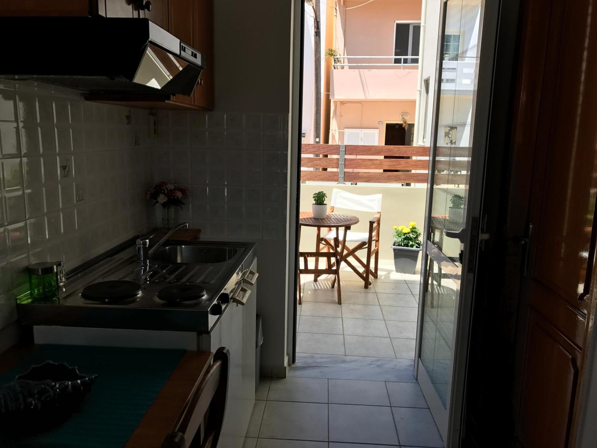 Artemis Rooms Two Steps By The Sea Platanias  Exterior photo