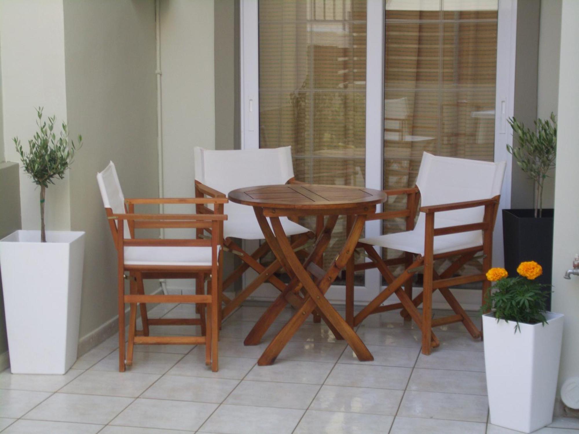 Artemis Rooms Two Steps By The Sea Platanias  Exterior photo